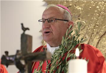 Military bishop calls for unity