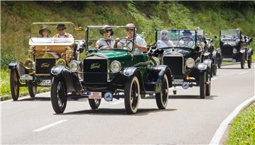 Ford Model T classic car ride