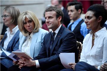 Peticija protiv statusa prve dame za Brigitte Macron