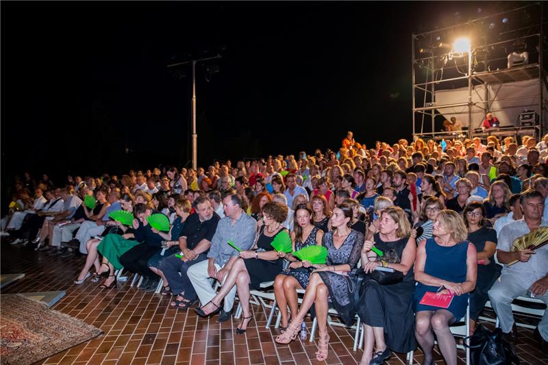 Premijerno izvedeni 'Gospoda Glembajevi' u Dubrovniku