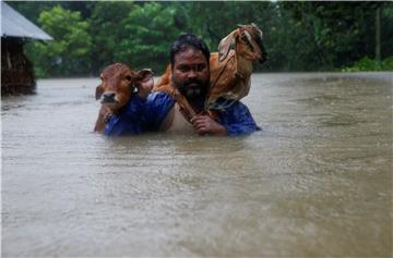 U Nepalu 47, u Indiji 8 mrtvih u poplavama i odronima