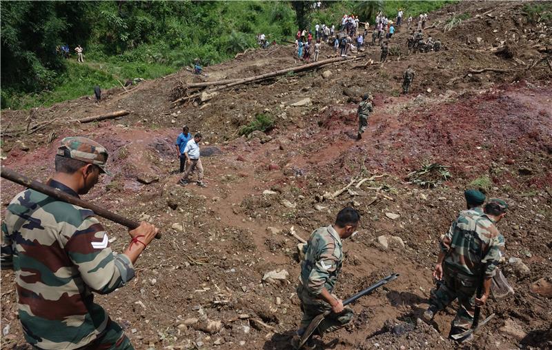 INDIA LANDSLIDE HIMACHAL PRADESH