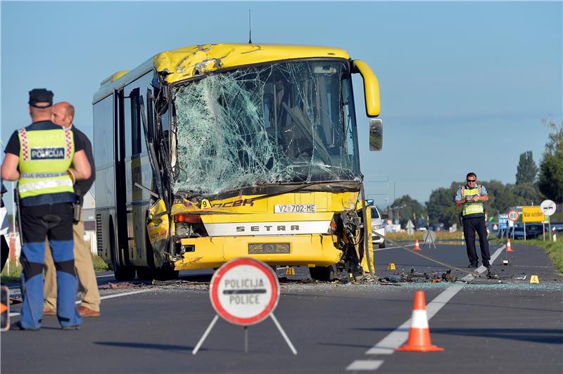 Varaždin: U sudaru dva autobusa i automobila 13 ozlijeđenih