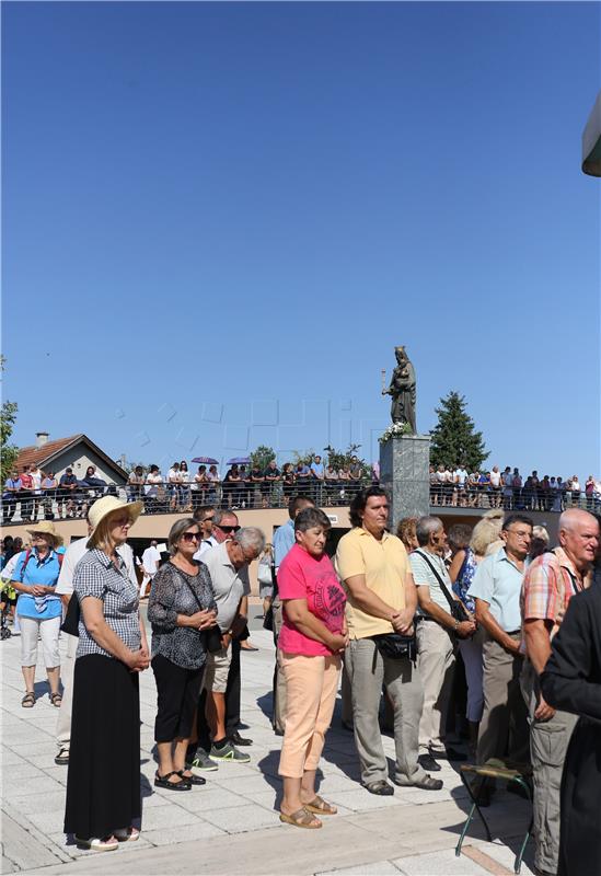 U aljmaškom svetištu Gospe od Utočišta nekoliko desetaka tisuća vjernika 