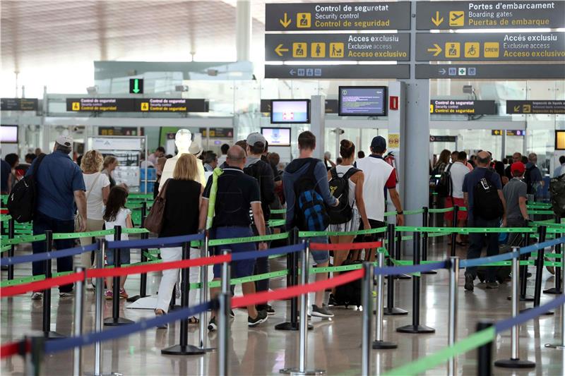 SPAIN AIRPORT SECURITY STAFF STRIKE