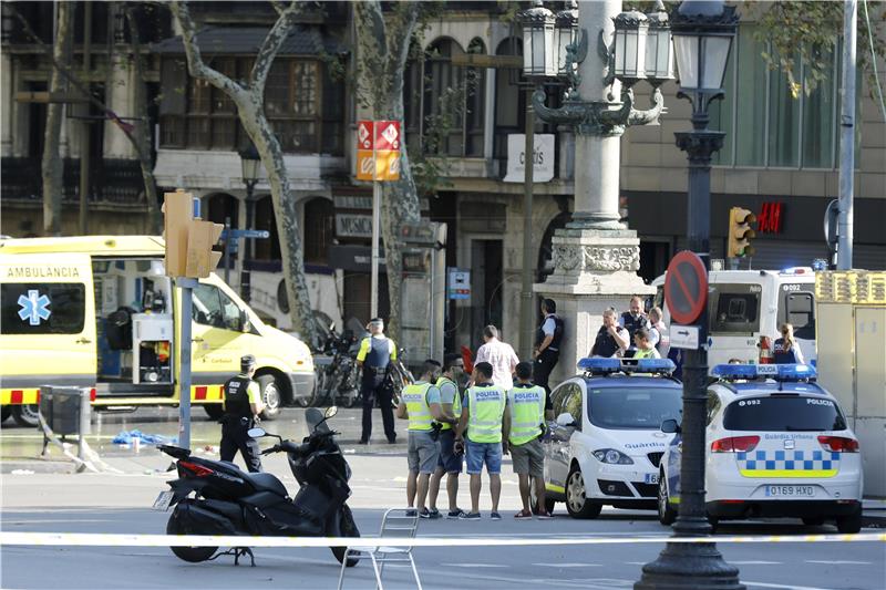 Smrtonosan teroristički napad u središtu Barcelone