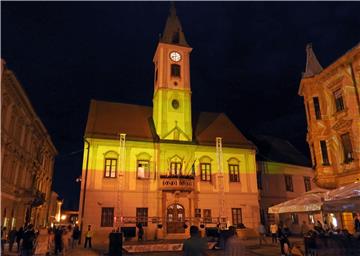 Varaždinska Gradska vijećnica u bojama španjolske zastave