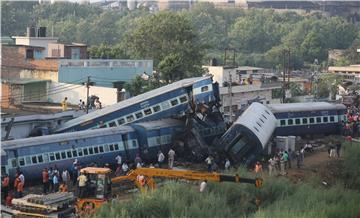 INDIA TRAIN ACCIDENT