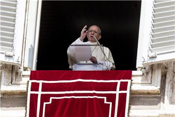 VATICAN POPE ANGELUS PRAYER