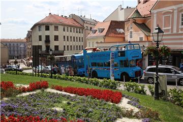 Zagrebački turistički autobusi "Doživi grad"