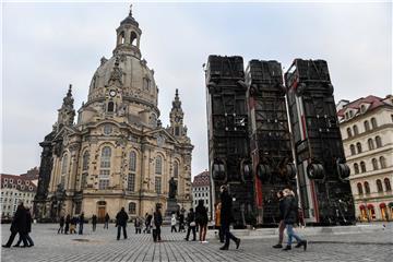 (FILE) GERMANY IS SECURITY FRAUENKIRCHE