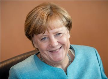 Tko je zapravo Angela Merkel i kako kuha juhu od krumpira? 