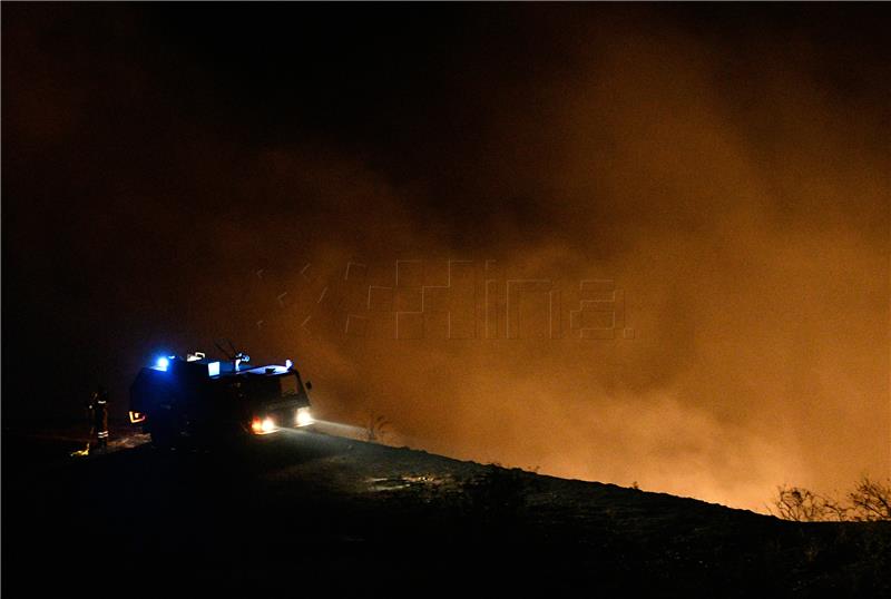 Požar u šibenskom brodogradilištu bacanjem opuška izazvao radnik