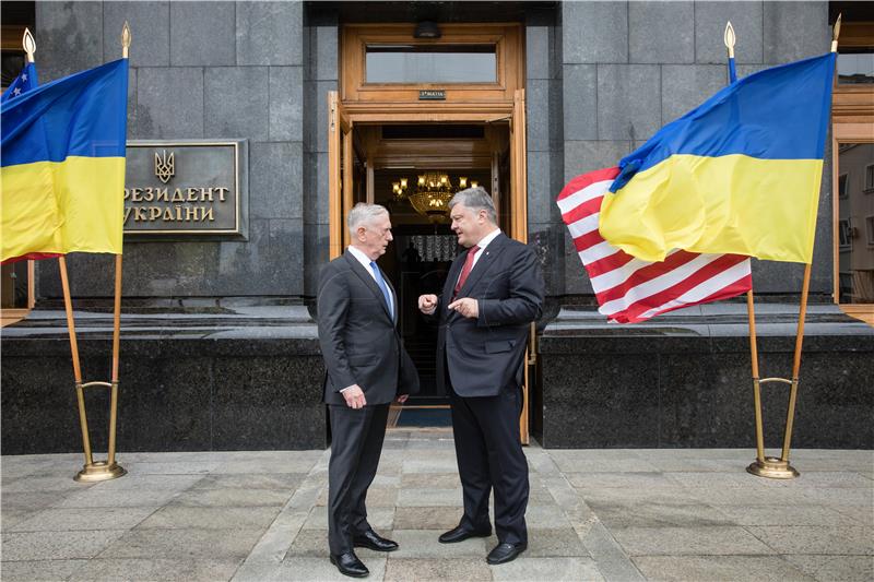 UKRAINE USA MATTIS VISITS