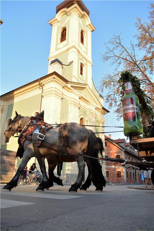 U Karlovcu otvoreni Dani piva 2017.