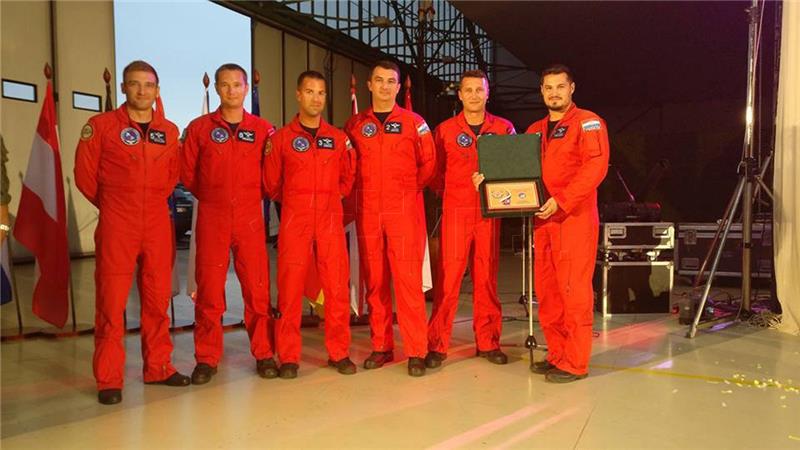 Wings of Storm aerobatic team wins prize in Slovakia