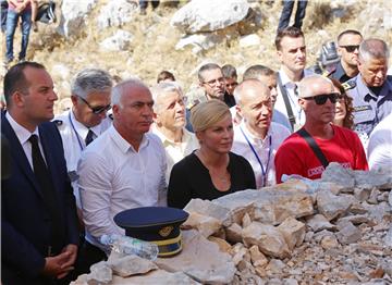  SDP-ovac Klarin stao u obranu predsjednice nakon napada zbog fotografije snimljene na Kornatu