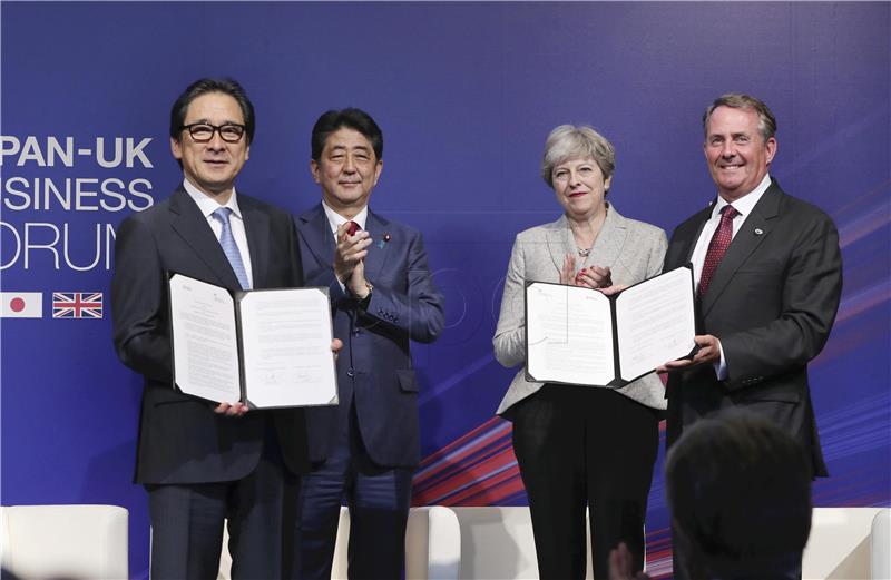 May pokušava odagnati zabrinutost japanskih poslovnih čelnika zbog Brexita