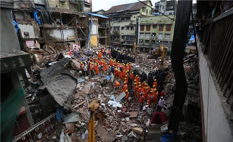 INDIA BUILDING COLLAPSE