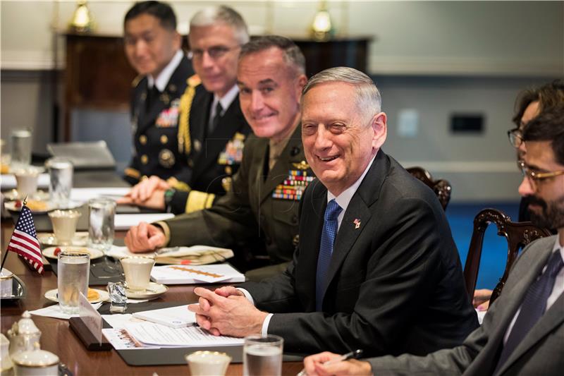 Mattis potpisao odluke o slanju novih vojnika u Afganistan