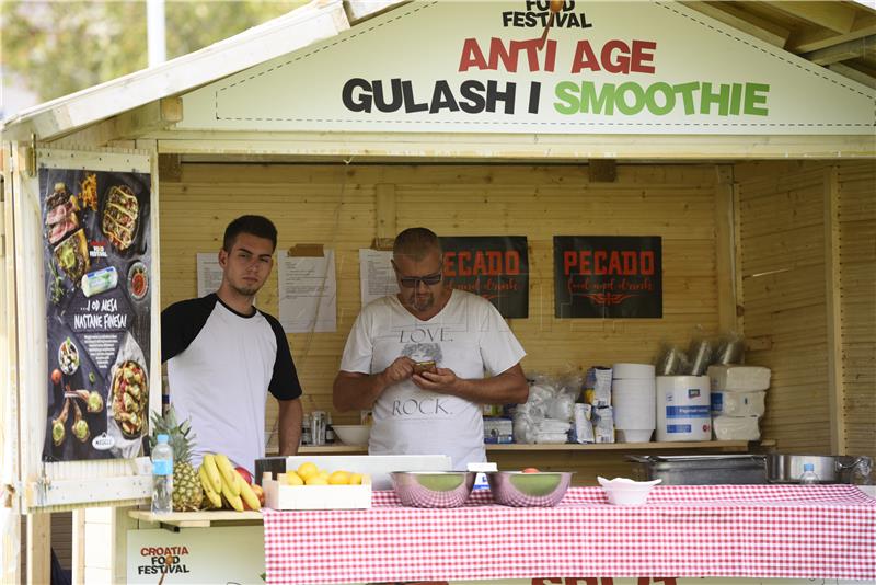 Na starom Hajdukovom placu u Splitu danas je otvoren dvodnevni Split Food festival