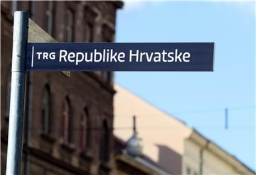 Zagreb: Postavljene ploče Trga Republike Hrvatske na bivšem Trgu maršala Tita