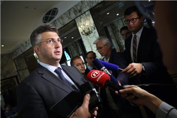 Plenković: Timmermans bi imao drugačiji stav o arbitraži da je Nizozemska u pitanju