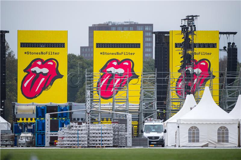 Buildup of Rolling Stones stage in Hamburg