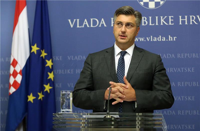 Konferencija za medije premijera Plenkovića