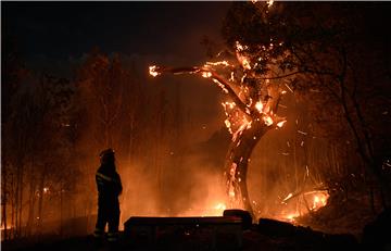 Gori u Krilu Jesenicama, Podstrani i Bajnicama