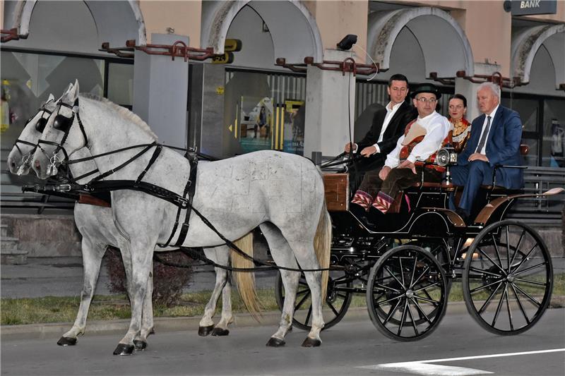 Vinkovci: Započele priredbe na 52. Vinkovačkim jesenima