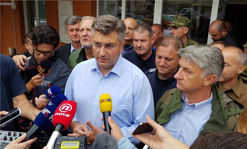 Plenković: U Zadru nema ljudskih žrtava, sve ekipe su na terenu