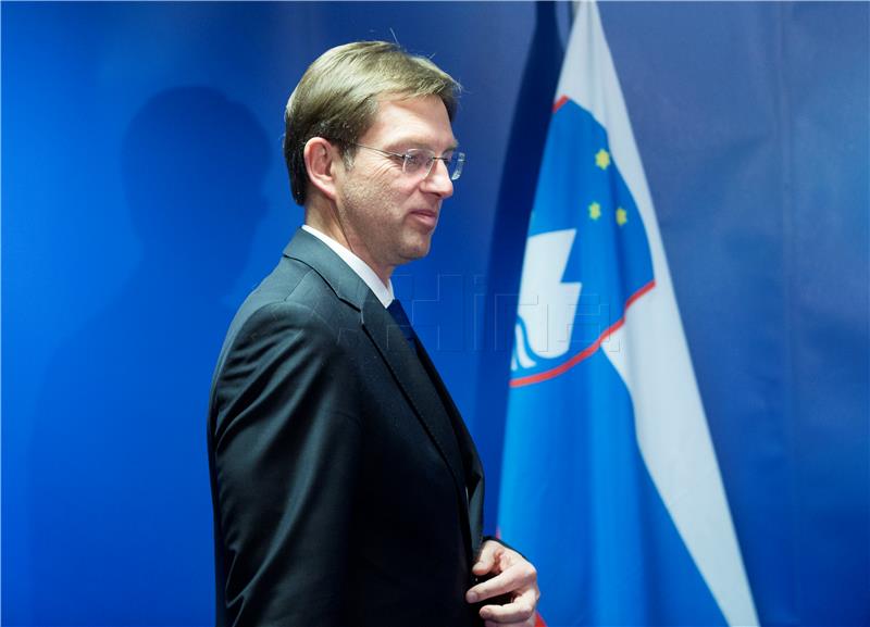 Slovenian PM calls for cancelling session on army's readiness for implementing border arbitration