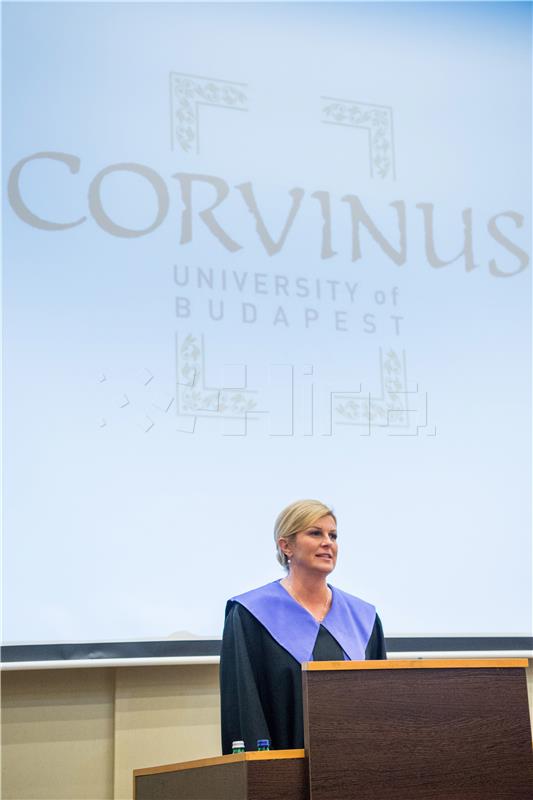 Croatian president gives talk at Budapest university on importance of Central Europe