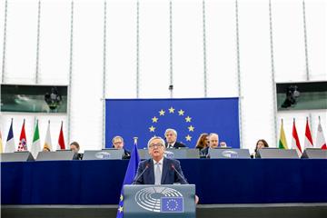 FRANCE EU PARLIAMENT JUNCKER