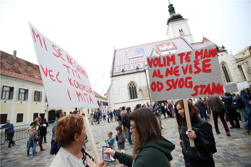 Prosvjed Inicijative 'Vrijedim više' pod nazivom 'Od mjere do barijere - Mladi vrijede više'