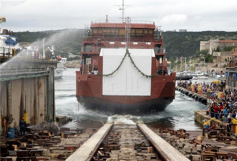 Kraljevica: porinut trajekt za Rapsku plovidbu