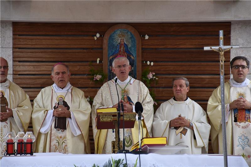 Dubrovnik: Ispraćaj relikvije tijela sv. Leopolda Bogdana Mandića