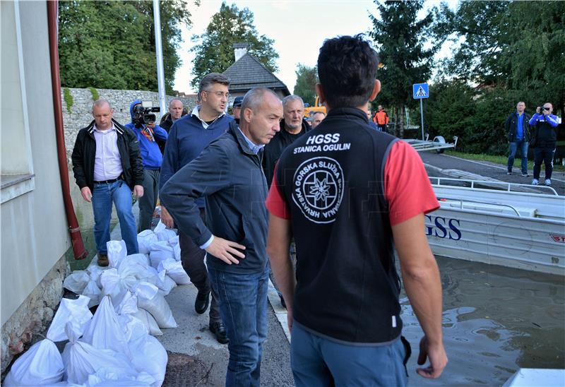 Premijer i ministri posjetili Ogulin nakon jakog nevremena