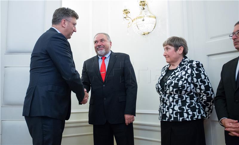 Croatian PM meets with Israeli defence minister