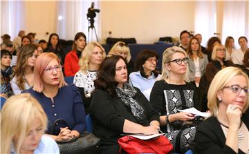  Konferencija "Život u dvije smjene: pomirenje poslovnog i privatnog“