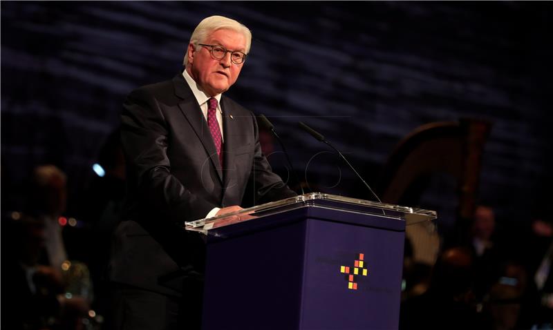 Steinmeier povodom ujedinjenja upozorio na nove podjele u njemačkom društvu