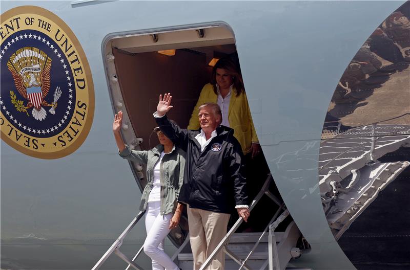 Trump se na Portoriku susreo s žrtvama uragana Marije