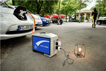 EU poziva industrijske kompanije da se uključe u proizvodnju baterija za električna vozila