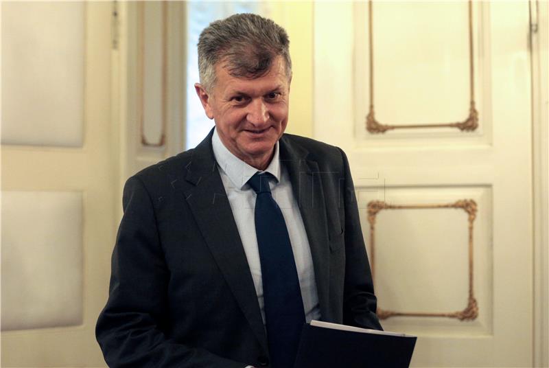 Kujundžić: Hrabrost, odlučnost i žrtva devedesetih godina ne smiju biti zaboravljeni