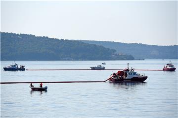 Split: Održana pokazna vježba suzbijanja onečišćenja mora