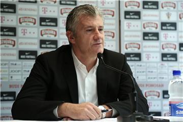 Davor Šuker najavio smjenu Ante Čačića