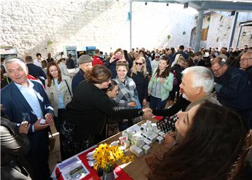 Sajam EU mogućnosti i otočni proizvodi na šibenskoj tvrđavi sv. Mihovila