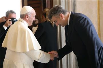 Plenković vjeruje da će Papa posjetiti Hrvatsku