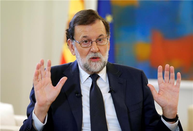 Rajoy: Vlada bi mogla koristiti ustavne ovlasti da suspendira odluku o neovisnosti Katalonije  